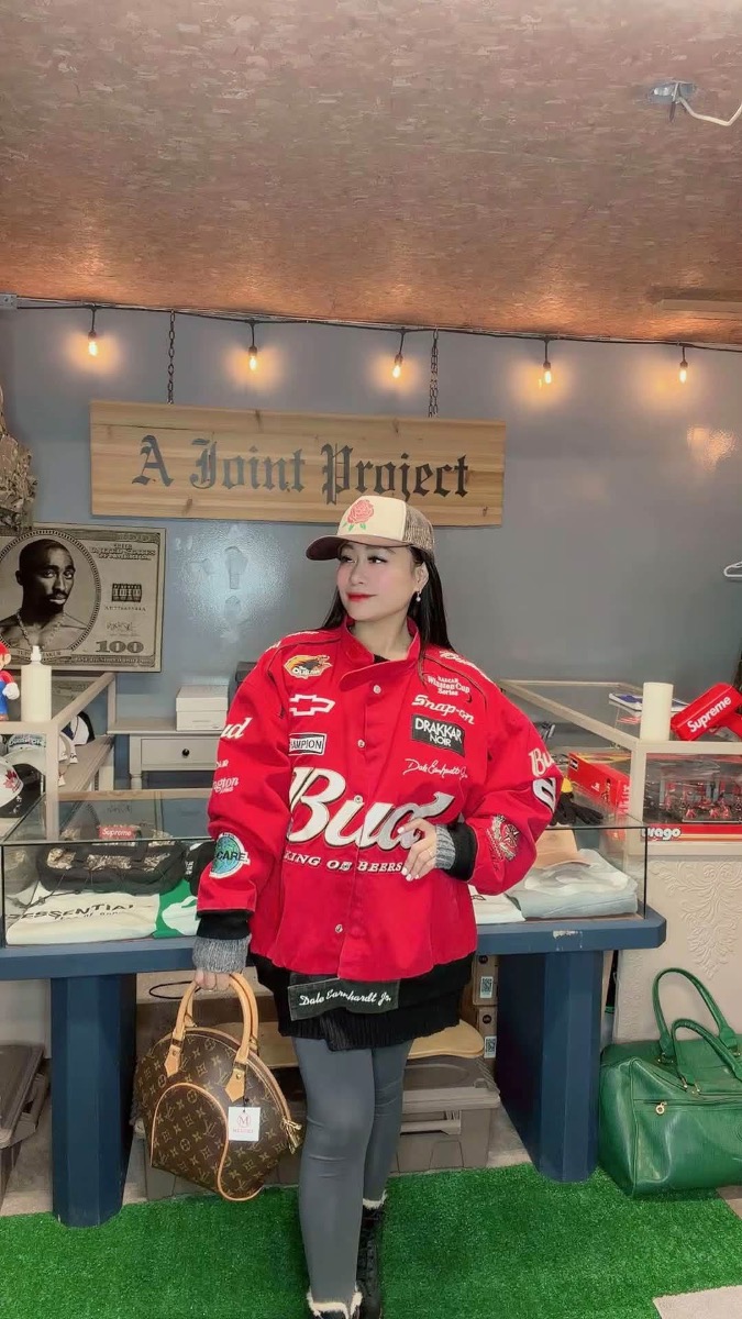 Chase Authentics Dale Earnhardt Jr. Budweiser Racing Jacket photo 2